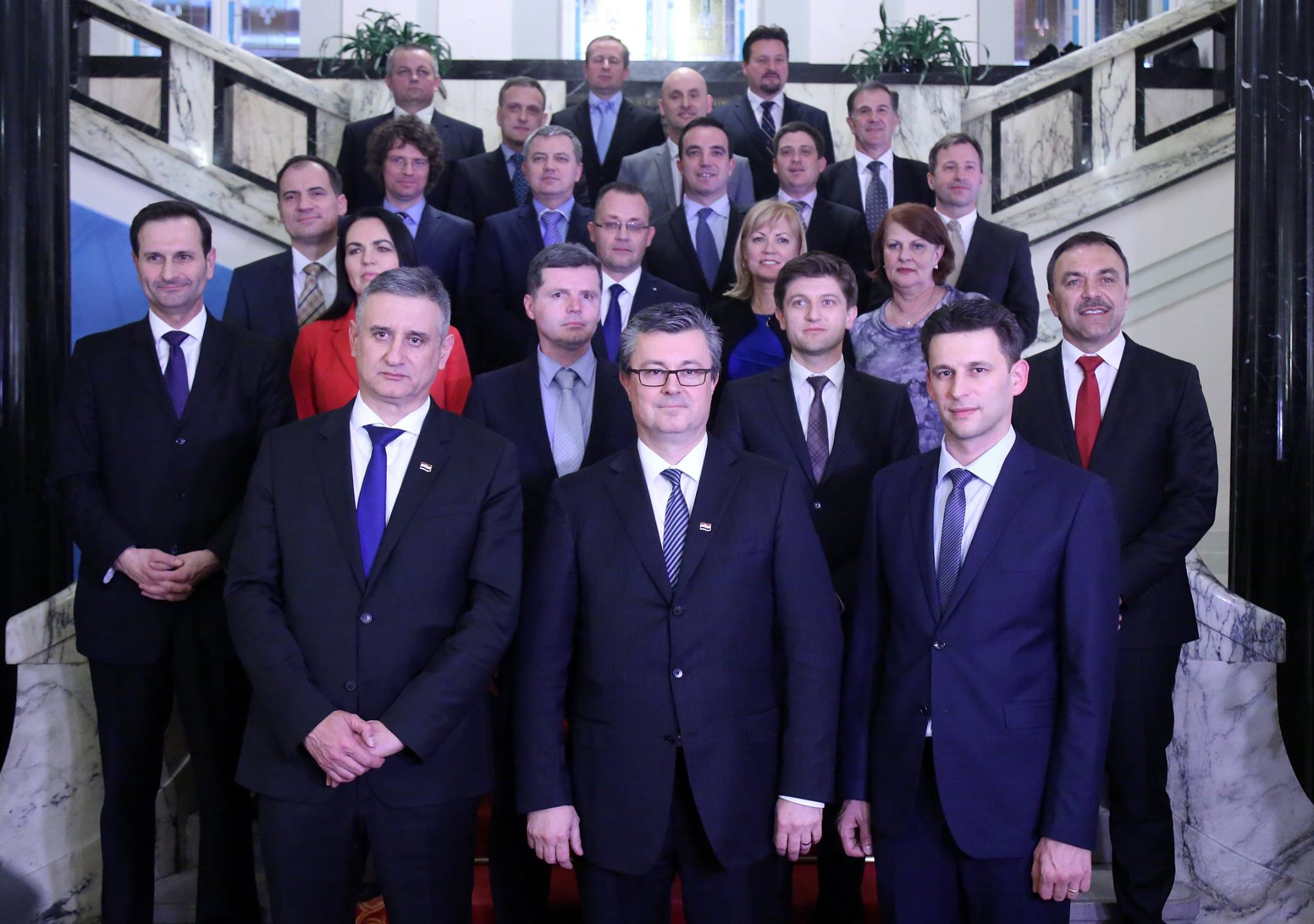 Tims Team ist damit die 11. Regierung Kroatiens und Tihomir Oreskovic der 13. Premier in der noch jungen Demokratie an der Adria.