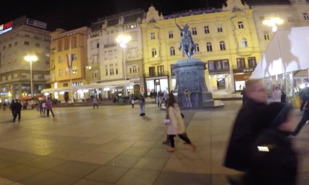 Der Ban Jelacic Platz in der kroatischen Hauptstadt Zagreb am Abend